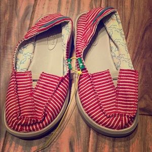 Sanuk slip ons